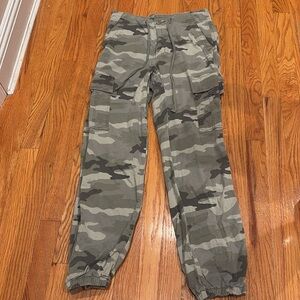 Camouflage stretch American eagle jegging jogger